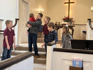 Kids prepare for the children's sermon